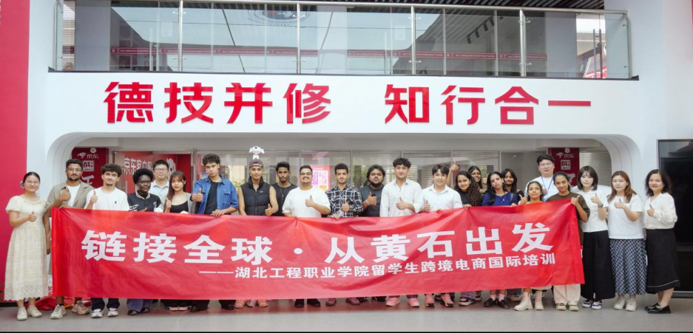 6a2a68eb4b097.png 图片2.png