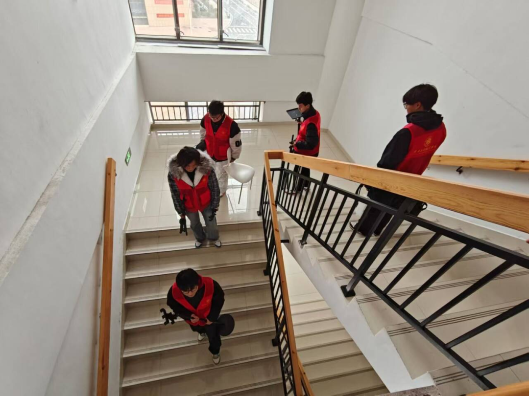 67ce889e4f4e3.png 3.png