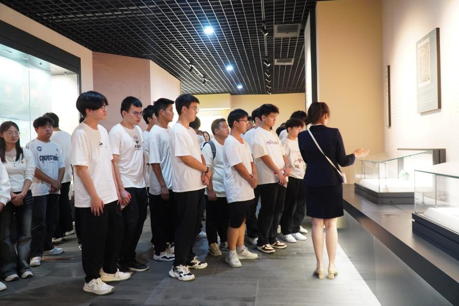 68fb30f8c4294.png 图片2.png