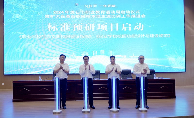 664576abb2f40.jpg DSC08077.jpg