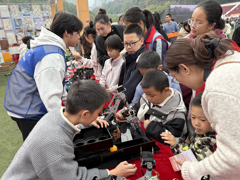 6923f99bcb28c.png 32AE0795@11764D00.77E22269.png