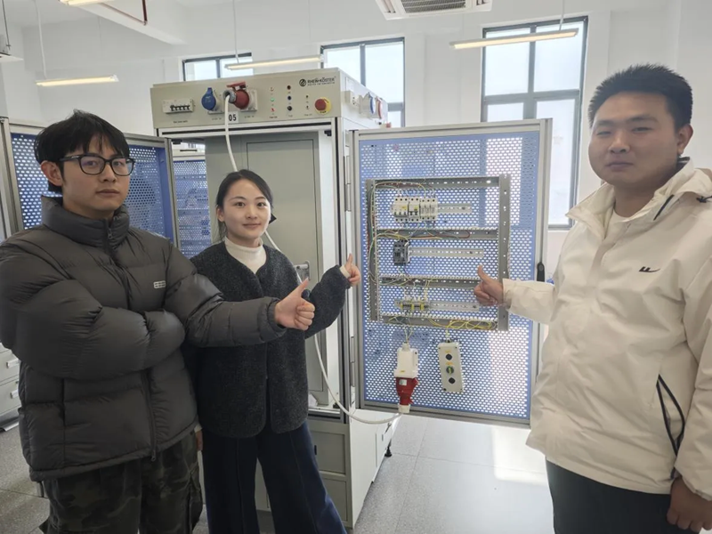 697c2686bdd52.png mmexport1769743931976.png