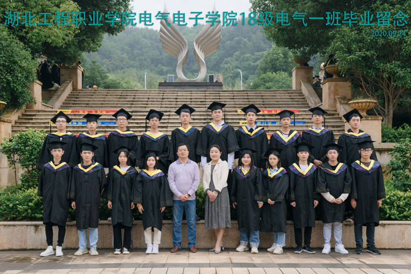 69dc9f9300dfa.jpg DCCA7BE8D36E15CA23FC7B6C33503EC8.jpg