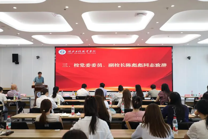 6a8f8ed7285a9.png 640.webp (12).png