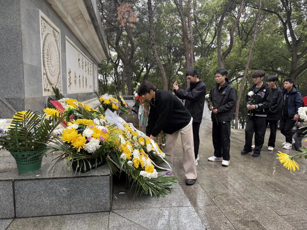 清明祭英烈4.png